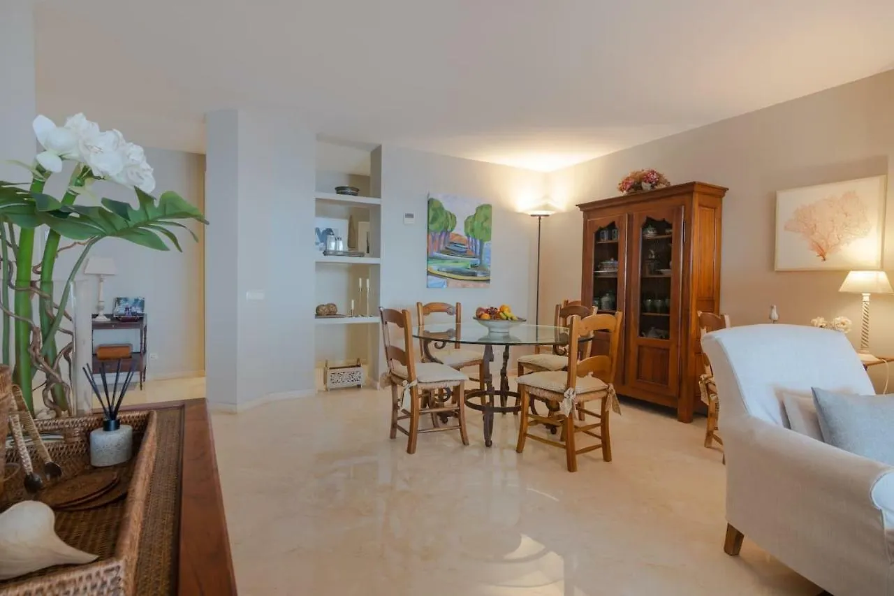 Superb Front Line Location With Heated Pool Apartment Marbella 0*,  Spain