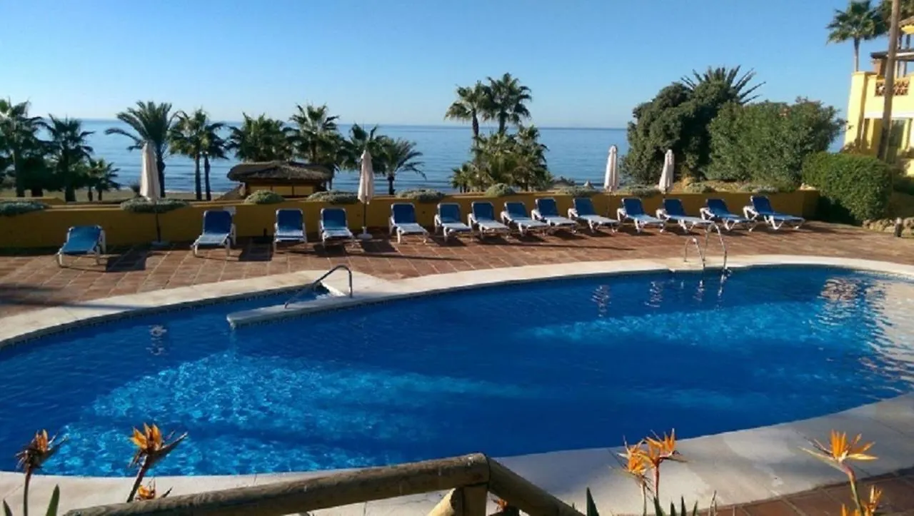 Apartmán Superb Front Line Location With Heated Pool Marbella